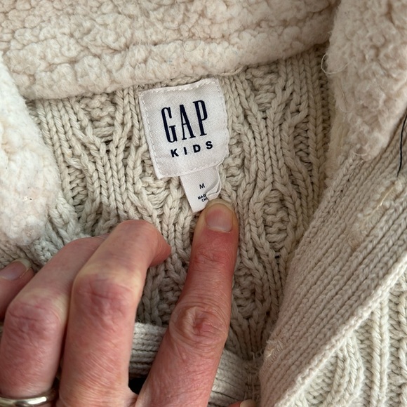 Kids Cable Knit Sweater- GAP - Picture 2 of 4